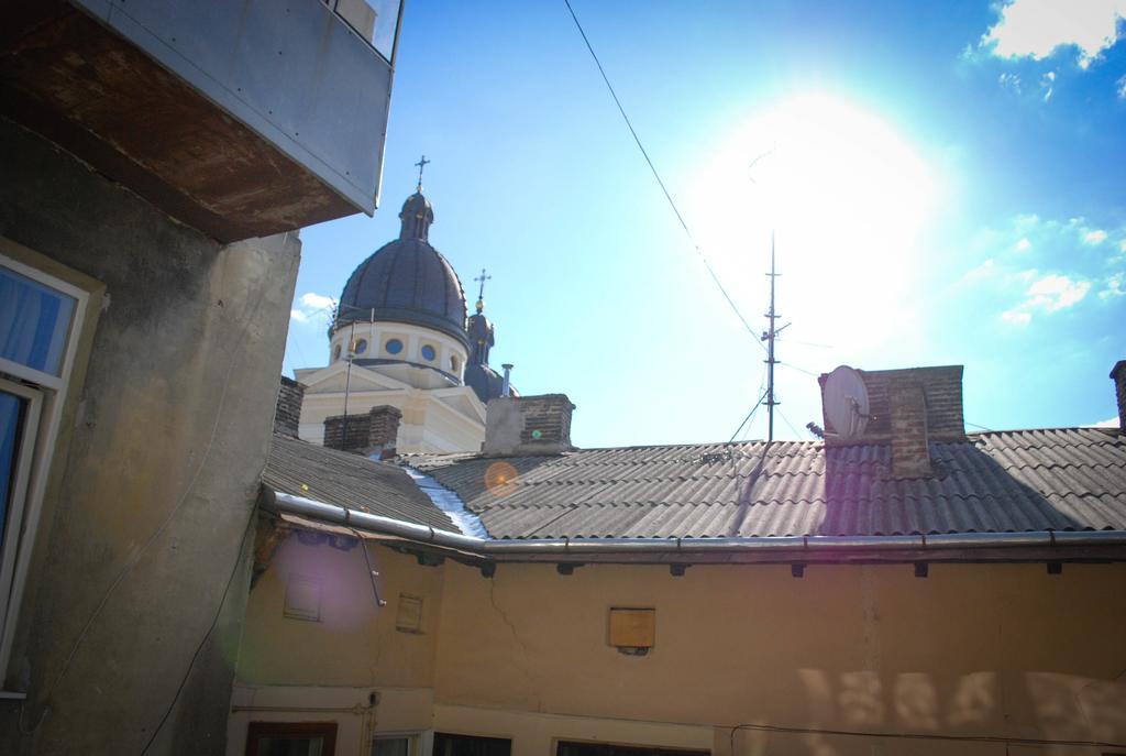 Bright Apartment In The Very Centre Lvov Exteriér fotografie